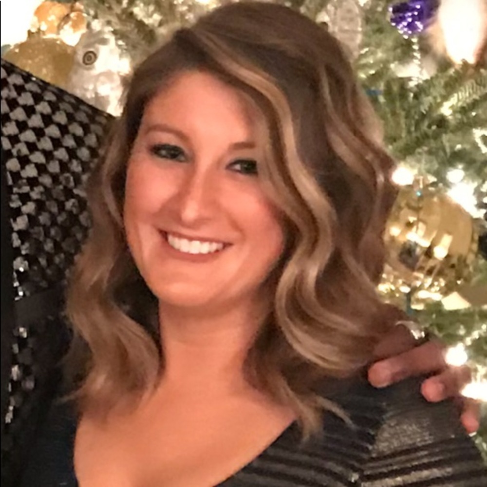 Meet your Posher, Chloe